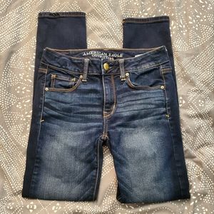 Donating at end of December. Dark Wash American Eagle Skinny Jeans